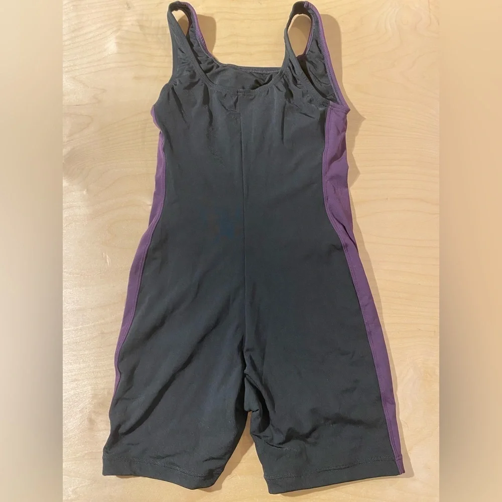 Water Pro Women's Black and Purple One Piece Swimsuit 12 (OM)